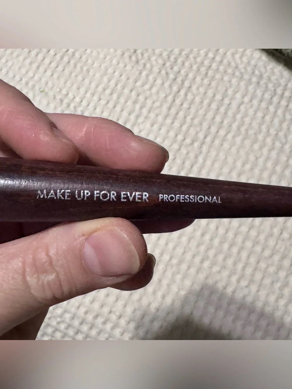 MAKE UP FOR EVER HD Skin Foundation + Professional Brush